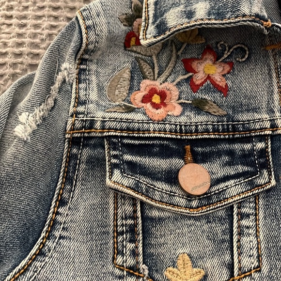 Embroidered Jean jacket - Picture 2 of 7